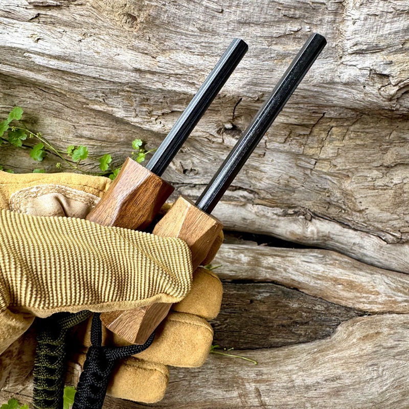 Ferro Rod Striker - Nuovo accenditore per fuoco in silico