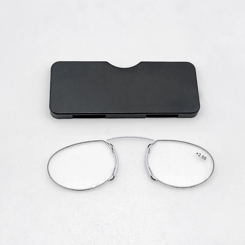 2024 Mini occhiali da lettura  - Wallet Slim Titanium recensione e prezzo