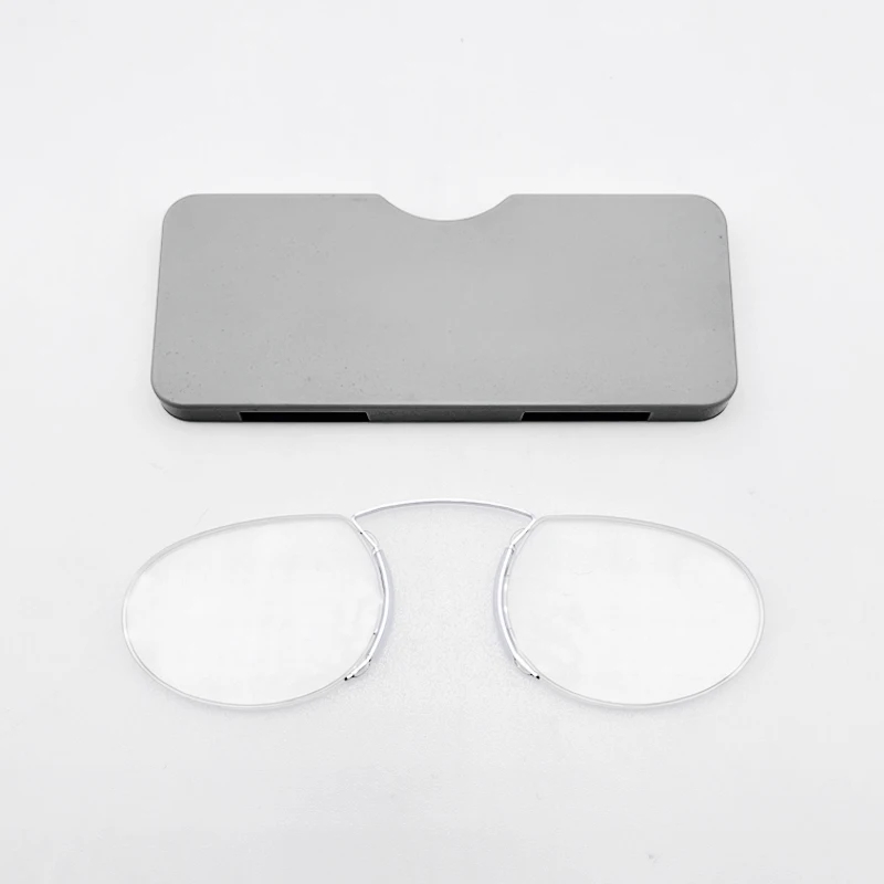 2024 Mini occhiali da lettura  - Wallet Slim Titanium recensione e prezzo